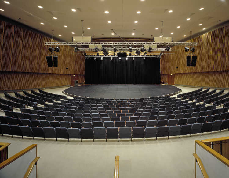 HKW-05-Auditorium mhacke